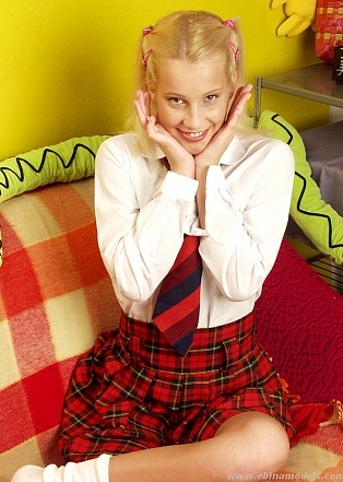 08-Schoolgirl-CuteJenny